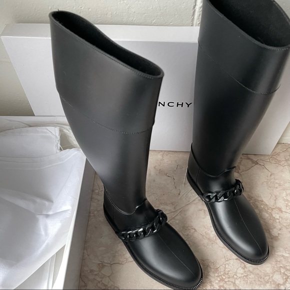 Givenchy Eva Chain Rain Boots - Picture 6 of 9